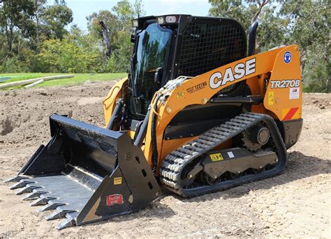 TR270B Compact Track Loader 